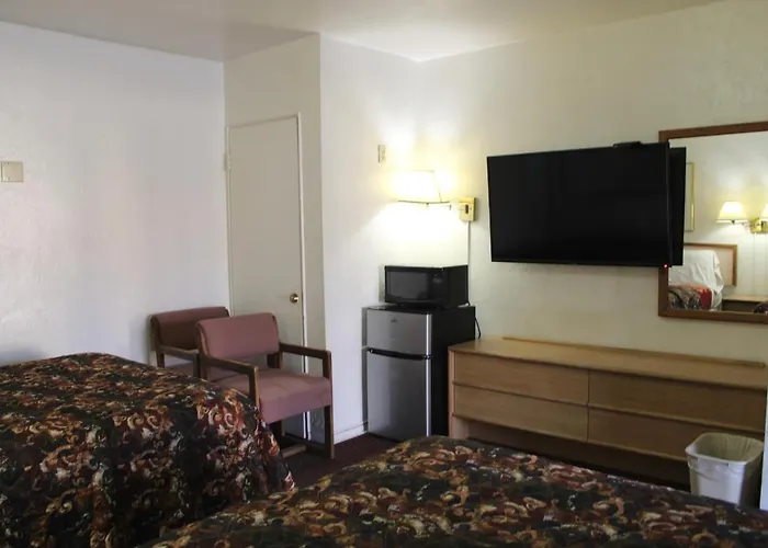 Hotel Economy Tucson