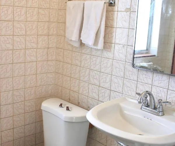 Hotel Economy