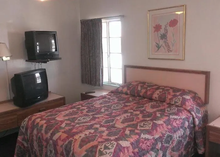 Hotel Economy Tucson