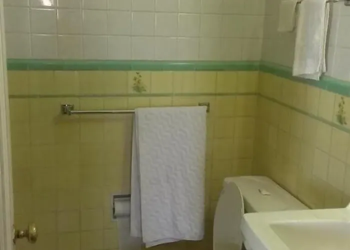 Hotel Economy 2*