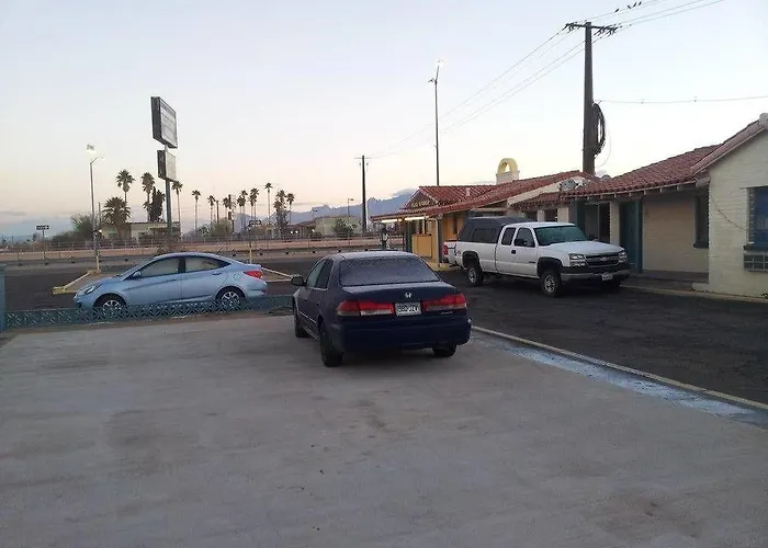 Economy 2* Tucson