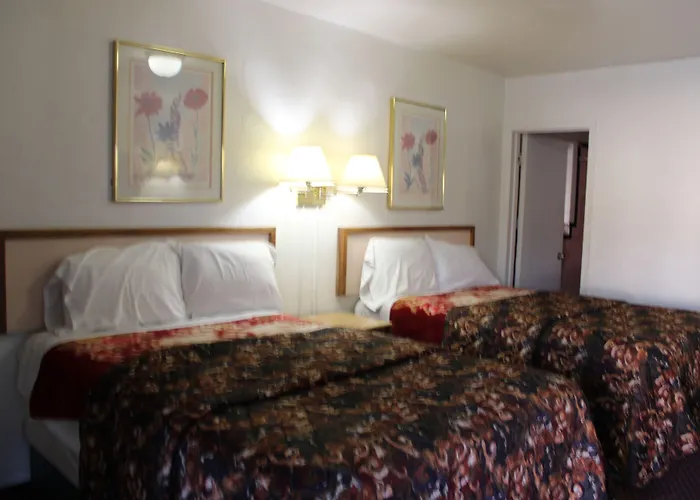 Economy Hotel 2*