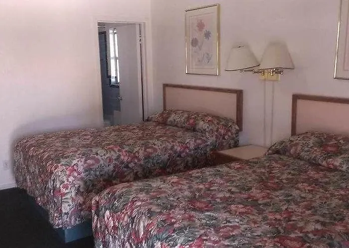 Hotel Economy 2*